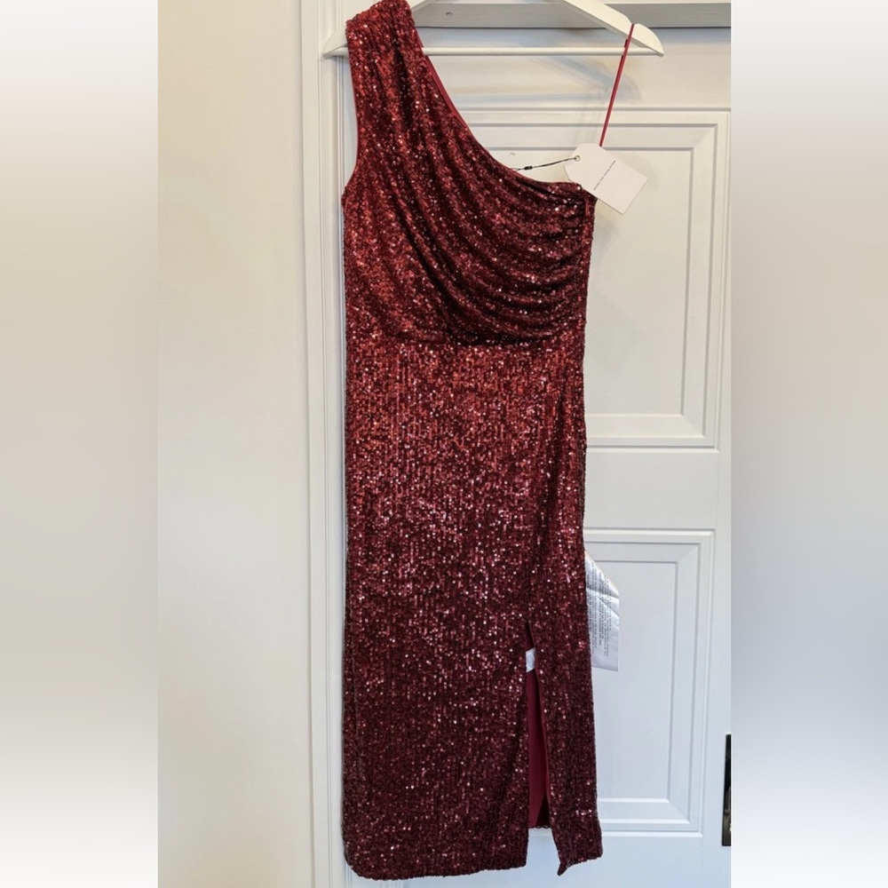 NWT DRESS THE POPULATION RUBY RED SEQUIN ONE SHOULDER COCKTAIL DRESS SMALL